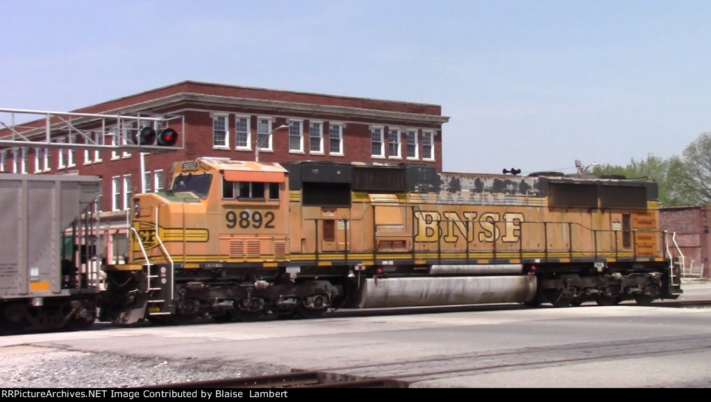 BNSF 9892